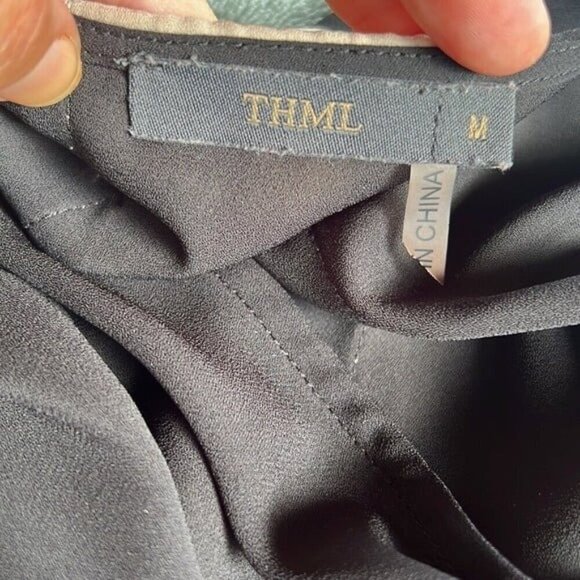 THML Cap Sleeve Blouse - Picture 7 of 9